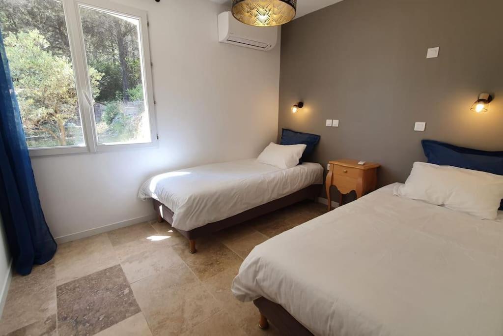 Villa Cigalons En Pleine Pinede Avec Piscine Chauffee De Mai A Septembre Auriol ภายนอก รูปภาพ
