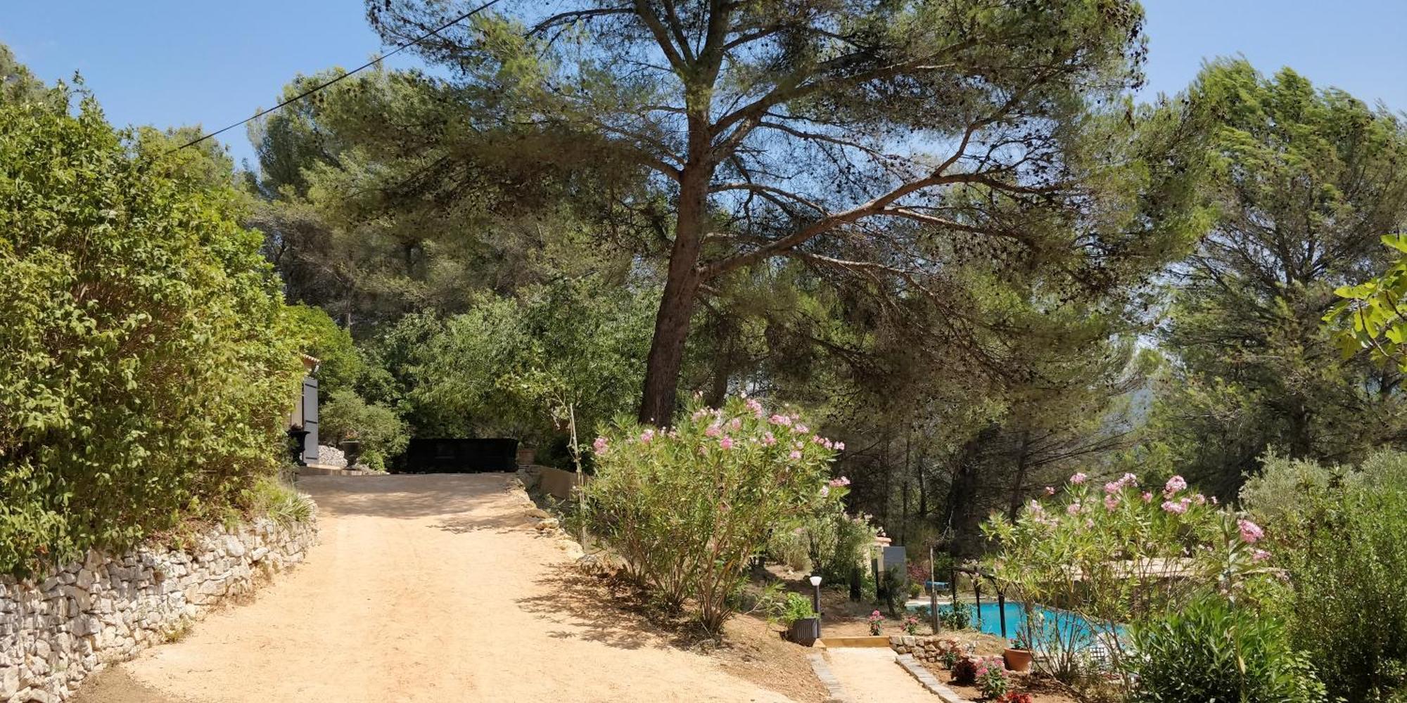Villa Cigalons En Pleine Pinede Avec Piscine Chauffee De Mai A Septembre Auriol ภายนอก รูปภาพ
